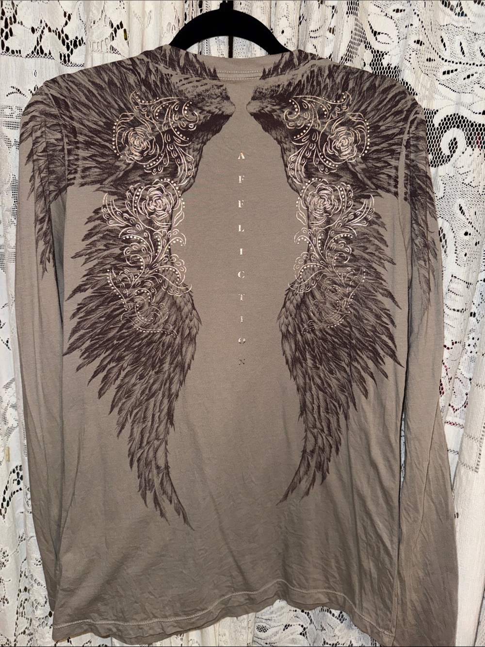 Vintage Affliction angel-wing top L - Picture 5 of 7